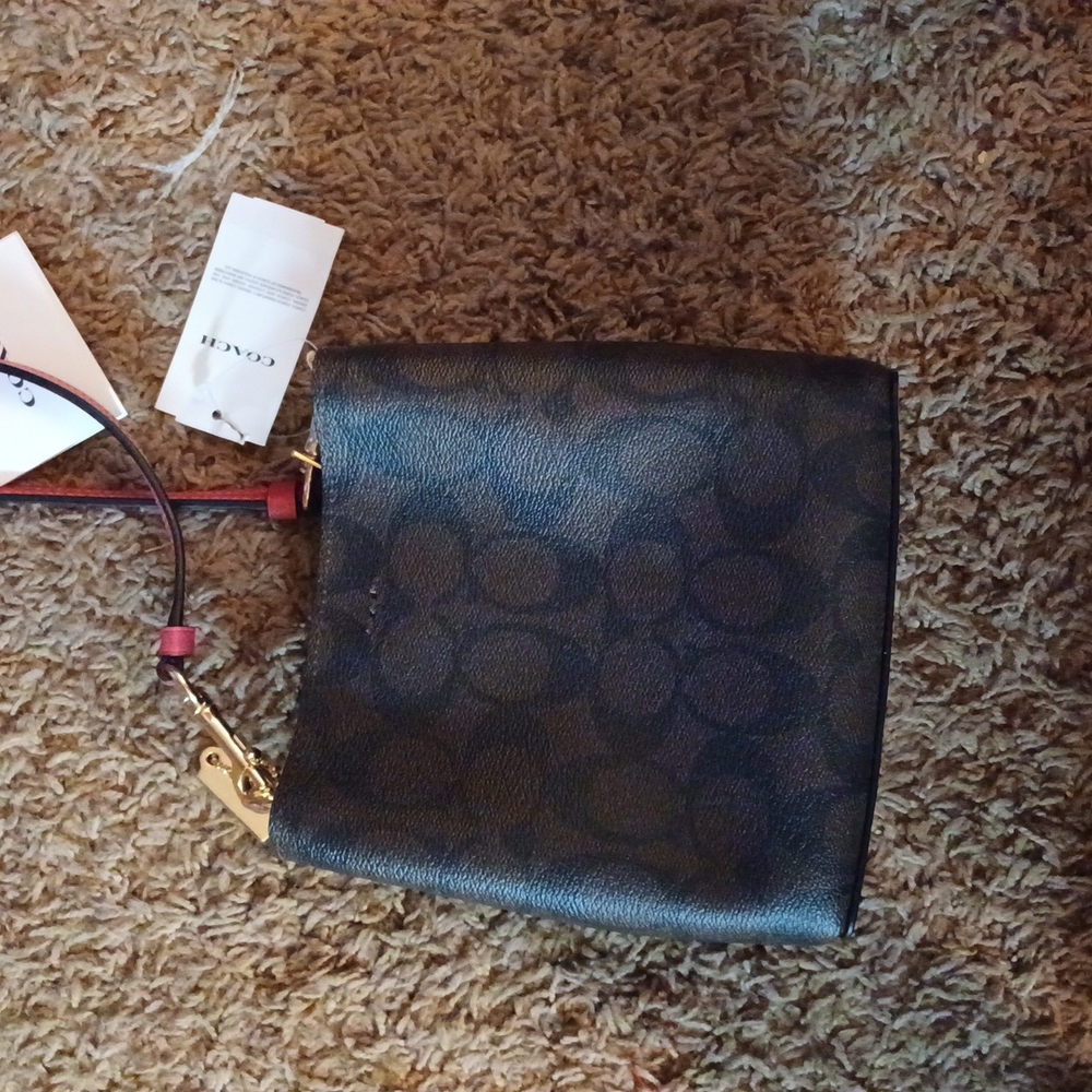 Coach mini bucket bag in signature canvas - Picture 4 of 8